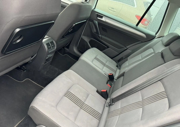 Volkswagen Golf Sportsvan cena 49900 przebieg: 192000, rok produkcji 2017 z Lębork małe 466